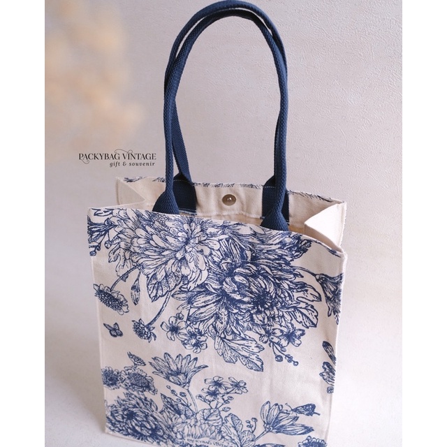 (READYSTOCK) Totebag canvas BLOMMING FLOWER // Tas kanvas // size 30x14x35 cm