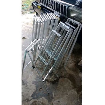 

meja lukis alumunium / tiang lukis sterofoam