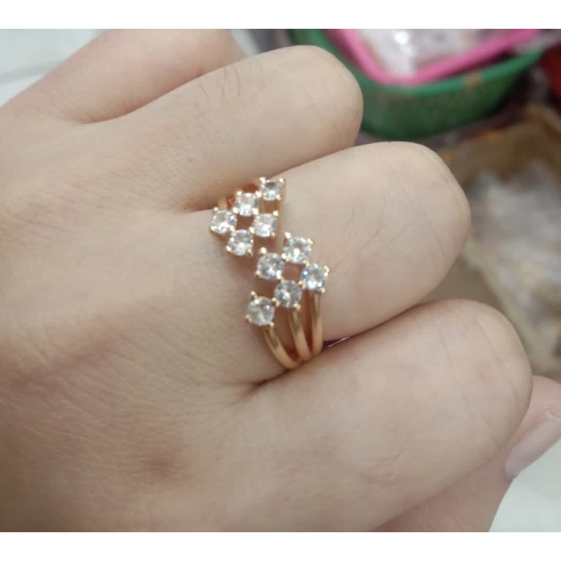 cincin wanita /cincin permata / cincin replika diamond / ciincin lapis emas /cincin penggati emas