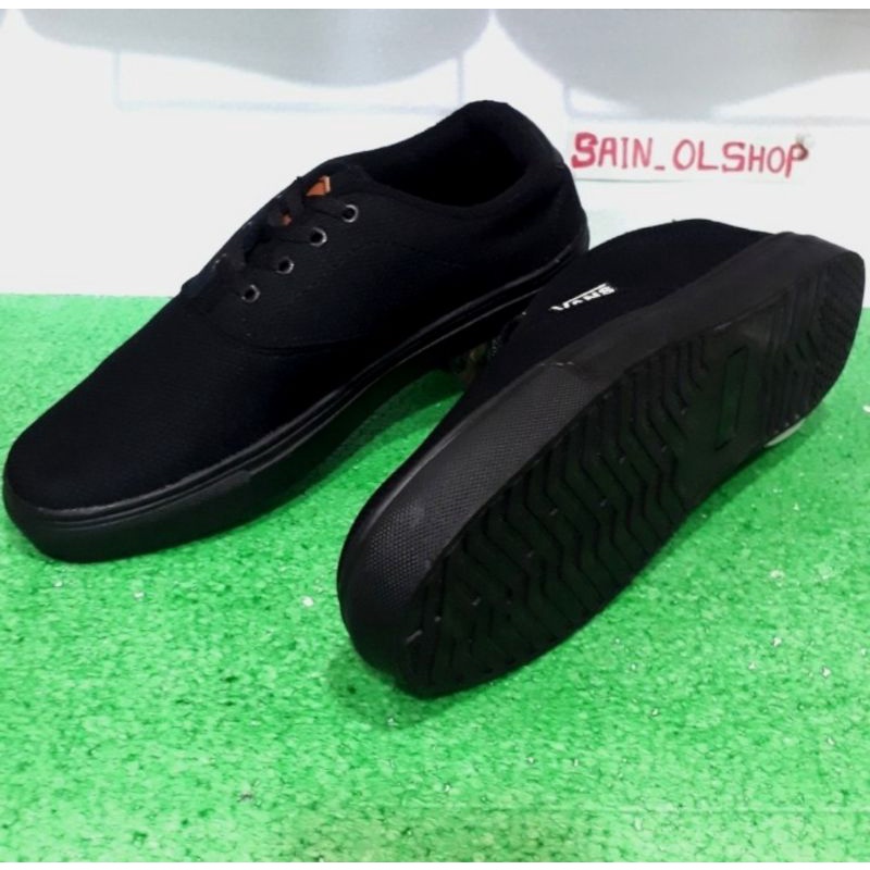 Sepatu snaekers Vans Hitam polos Sepatu Hitam polos tali