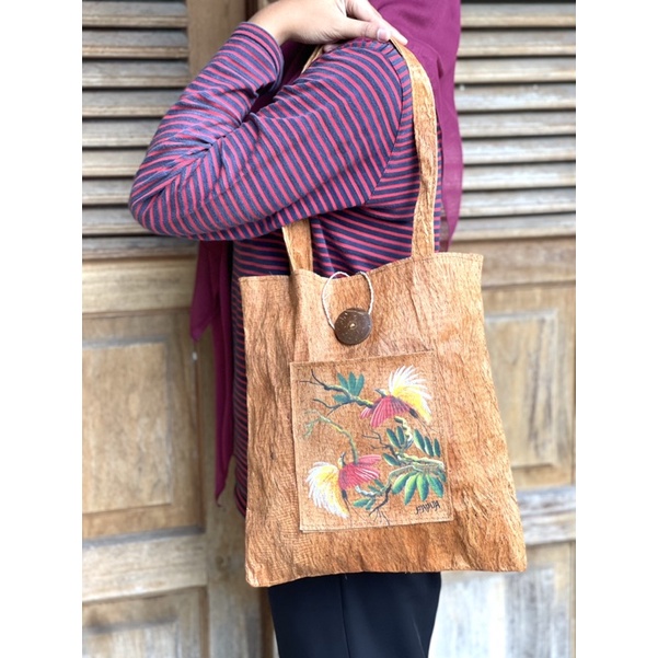 Tote kulit kayu lukis