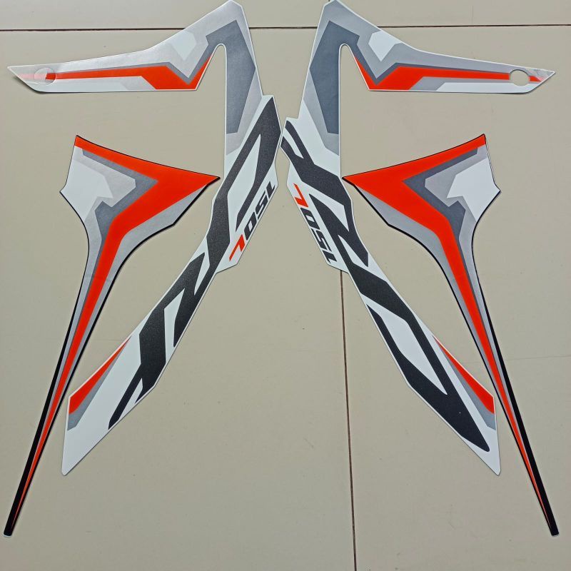 STRIPING STIKER LIST CRF 150 L TAHUN 2021 2022 PUTIH OREN PUTIH BIRU CRF 150