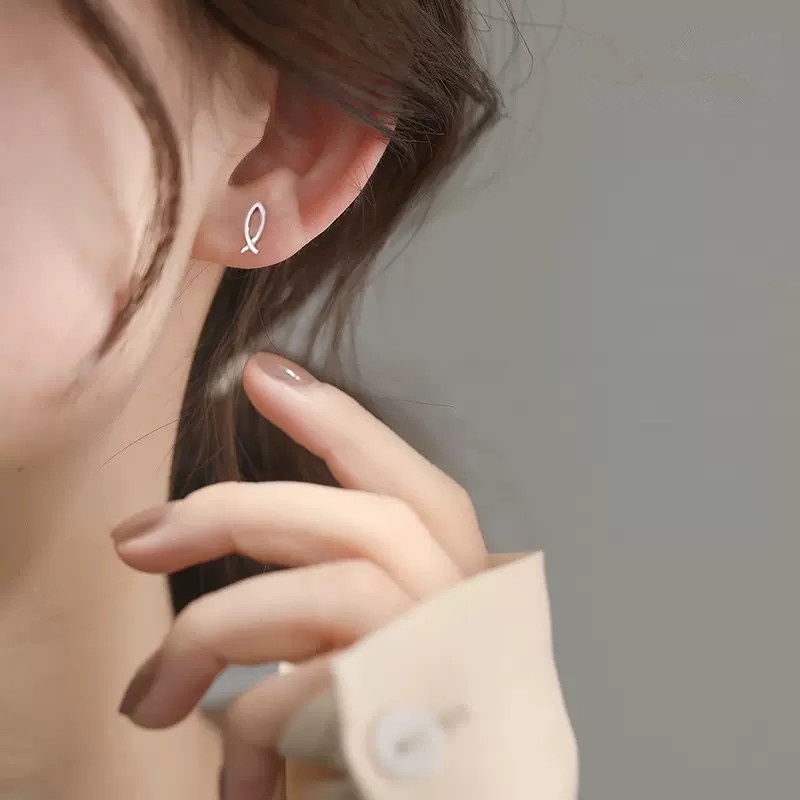 Kami Bunga Korea s925 Perak Berongga Ikan Kecil Stud Anting-Anting Untuk Wanita Perempuan Hypoallergenic Geometris Anting-Anting Kecil Pakaian Sehari-Hari Telinga Perhiasan
