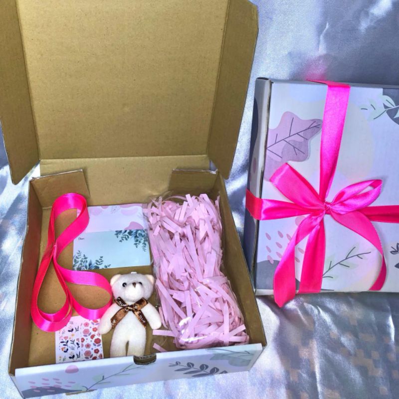 Box Die cut 24x24x7 Box Hampers / Box Lebaran / Box Gift / Box Parcel / Box Natal / Box Hadiah / Kotak Hadiah / Hampers DIY / Box kado / Kardus hampers Box_Hampers Kardus/Box pizza motif/ box hijab/ Karton/Polos/Hampers/mukena/hoodie/Ied Mubarak