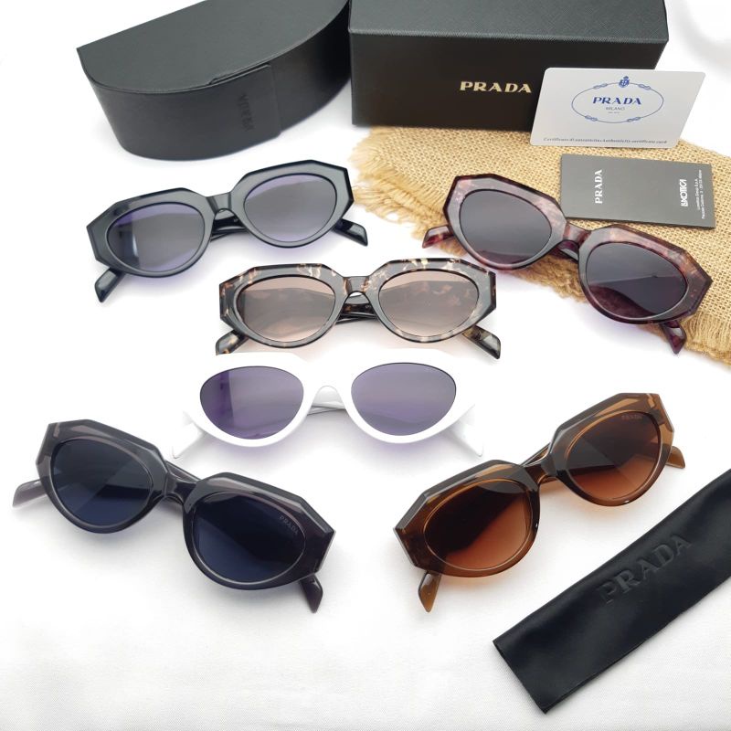 KACAMATA HITAM WANITA UV400