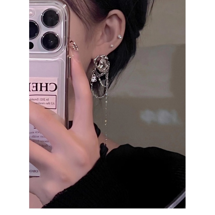 Anting Rumbai Zirkon Metalik Aksesoris Fashion Retro