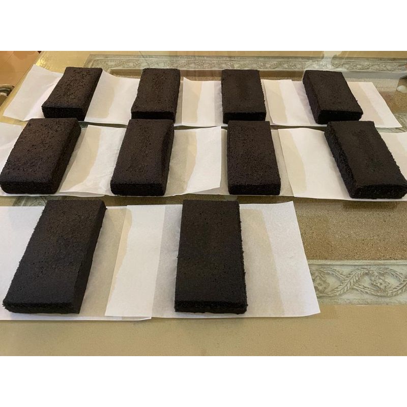 

RB22 Bolu Ketan Hitam Gluten Free Cake