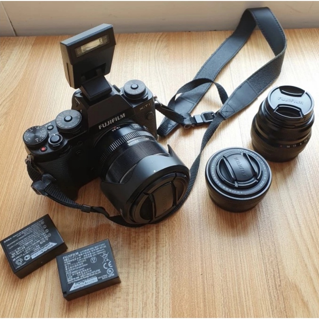 Fujifilm XT1 Full Set Complete (Extra Baterai) Second Bekas 99% Mulus / Kamera