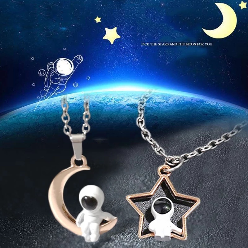 [Harga Grosir] Fashion Sederhana Lucu 3D Spaceman Pendant Kalung Pasangan Kalung Bintang Bulan Klavikula Rantai Pria Wanita Pribadi Hip-hop Logam Klavikula Rantai Kalung Alloy