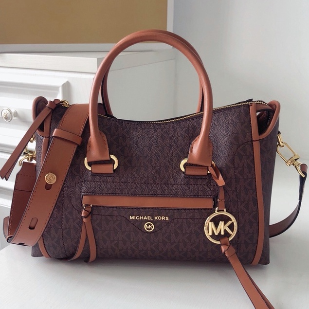 {Instant/Same Day] 039  black  M-K Michael Kors Smiley Studded Biker Bag Ladies Handbag Shoulder Bag Crossbody Bag  ttb