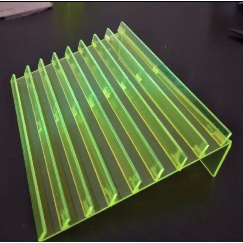 

Pajangan Akrilik Kartu Perdana Stabilo