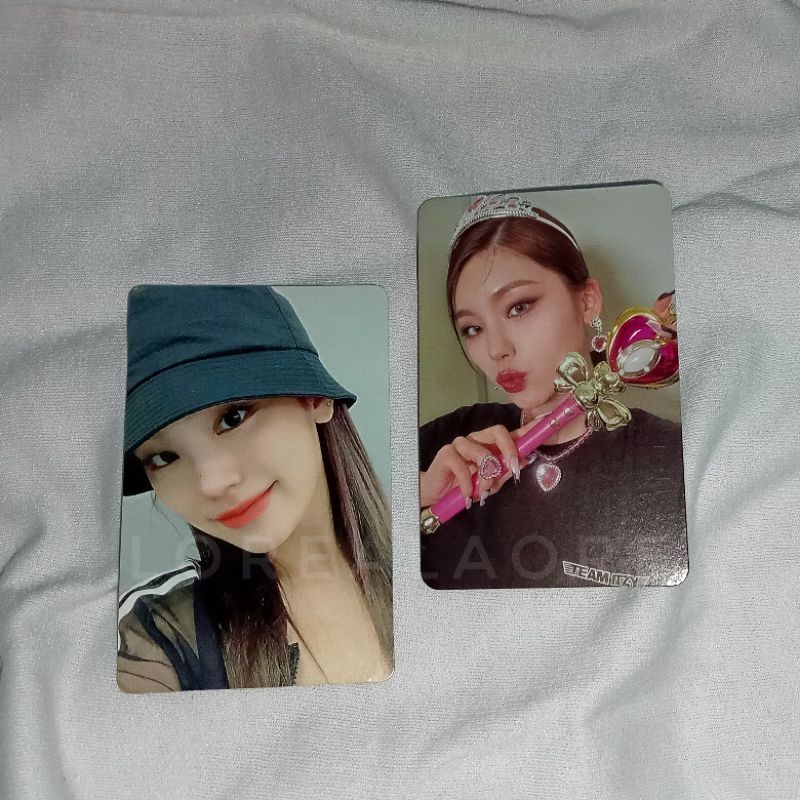 PHOTOCARD OFFICIAL ITZY HWANG YEJI CHECKMATE TONGKAT SNEAKERS NBD NOV NO BAD DAYS NOVEMBER BUCKET HA