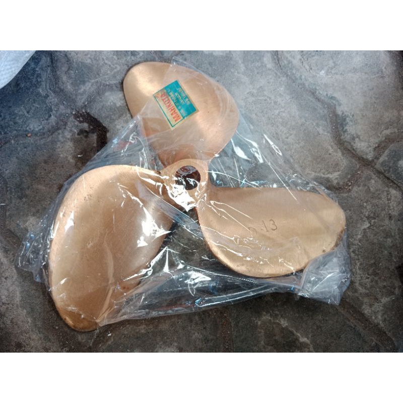 BALING BALING/ PROPELLER KAPAL KUNINGAN DAUN 3 NO 13