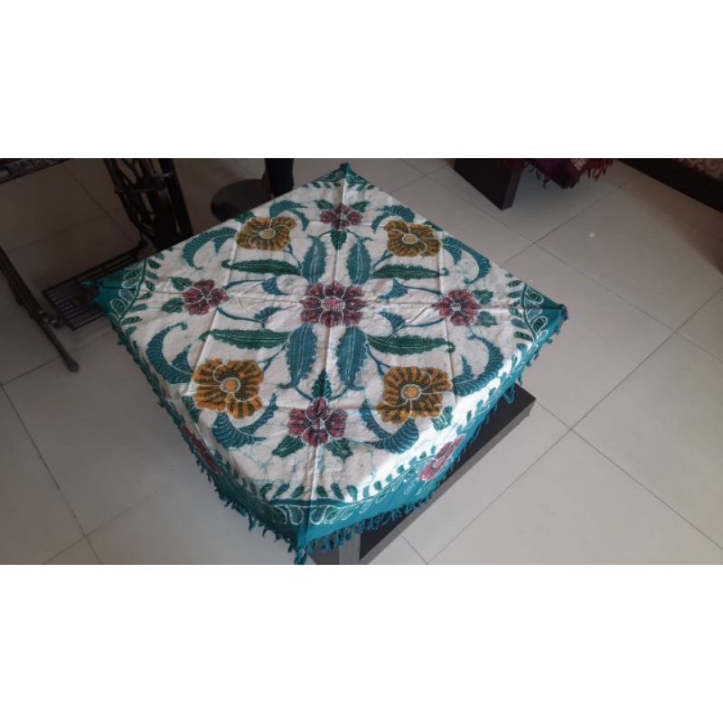 Taplak Meja Batik Tulis