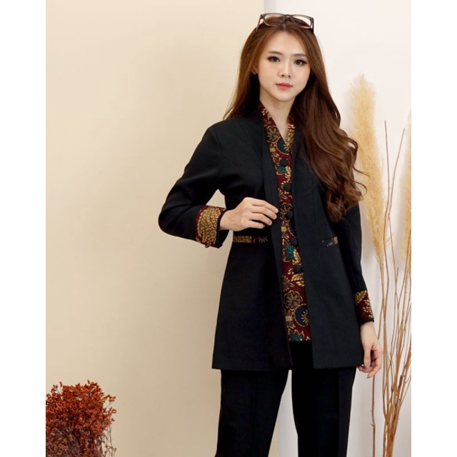 Jas Blazer Batik Wanita Model 5001 Warna Hitam Set Celana
