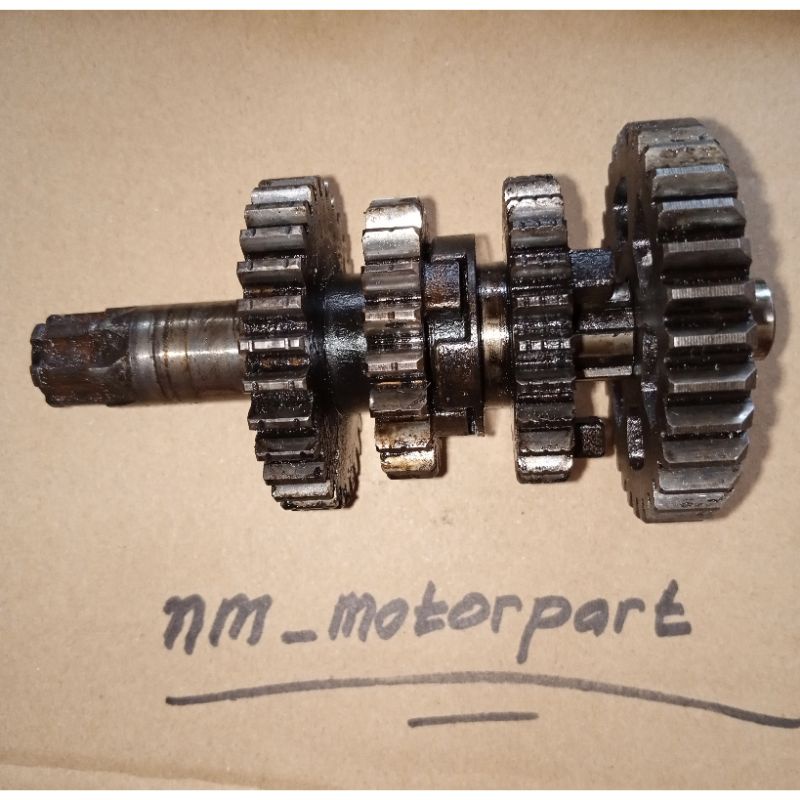 As Gear Depan Gigi 1 Rasio Transmisi Suzuki Shogun 110 Bekas Original