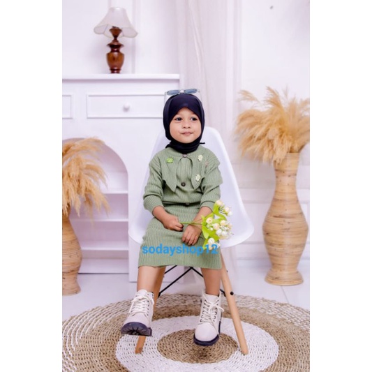 Setelan rok bunga sweater rajut anak perempuan