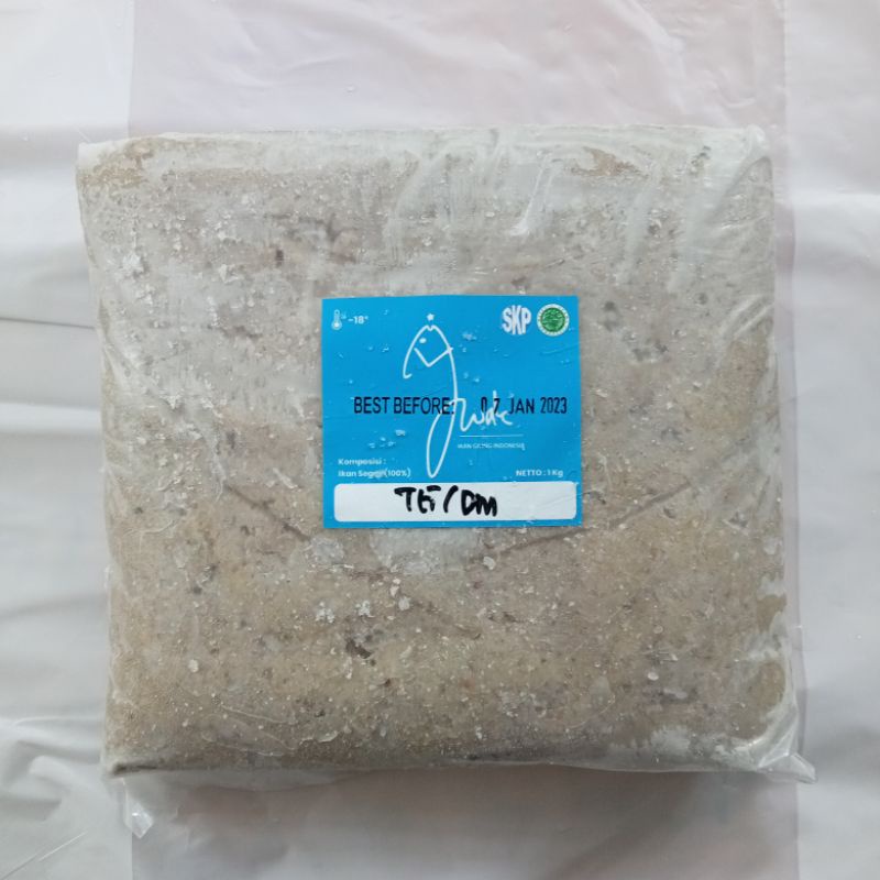 

IWAK Daging Merah Tenggiri