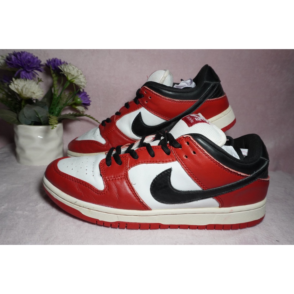 Nike SB Dunk Low Pro Chicago White Red