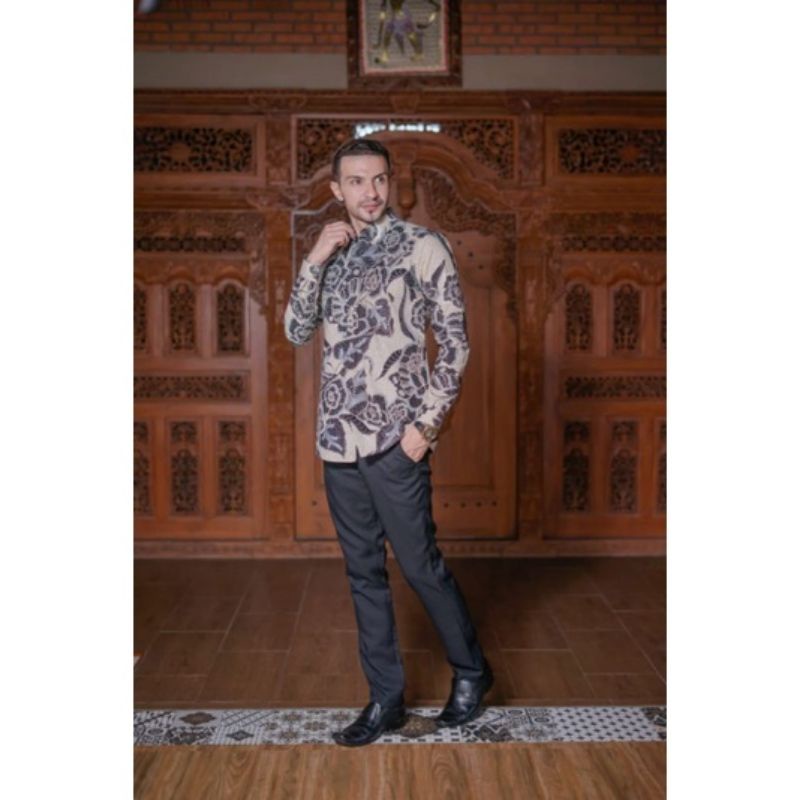 Kemeja Batik Pria Lengan Panjang Slim Fit Premium Modern Full Furing KUPU EMAS