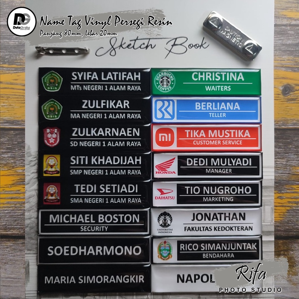 

[CUSTOM] NAMETAG VINYL PERSEGI Pin Bros Aksesoris Souvenir NAMA