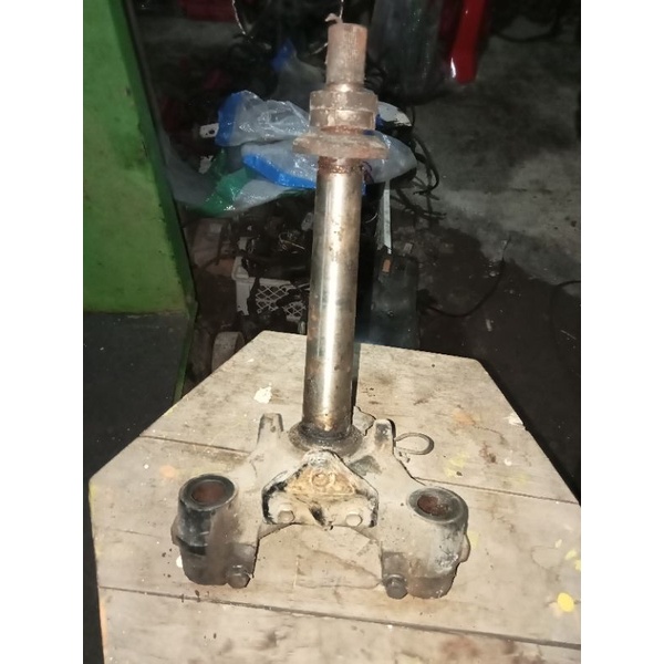 segitiga shock depan suzuki rc,bravo