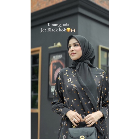 Buttonscarves NEW Today’s Scarf Jet Black Compact Powder Tapis bukan Preloved