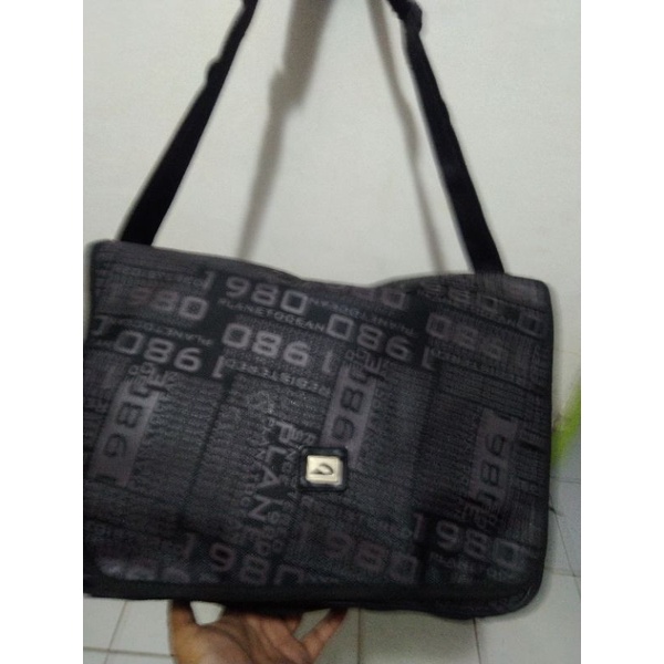 Tas Selempang Pria Planet Ocean 1980 Original