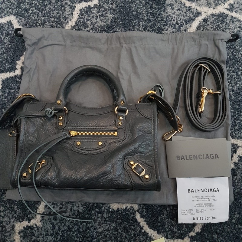 proloven balenciaga nano city