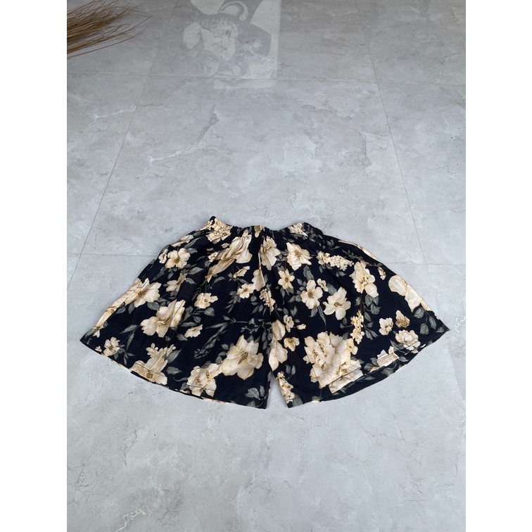 CELANA PENDEK BALI MOTIF BUNGA CPB002