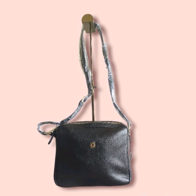 Tas papillon k3298 warna hitam