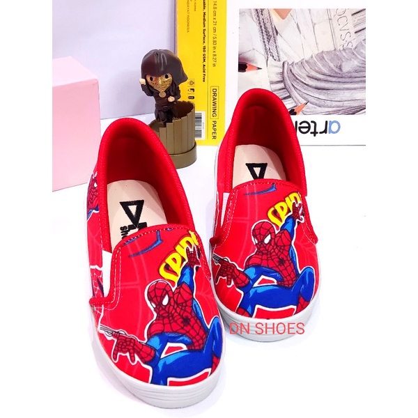 Sepatu Anak Laki Laki Sepatu Formal Anak Sepatu Anak Pria Slip On Anak Karakter Spiderman merah New Murah Keren
