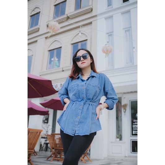 Mercy Denim Two Pocket Shirt | Kemeja Hangout | Kemeja Denim | Kemeja Wanita | Kemeja Unik