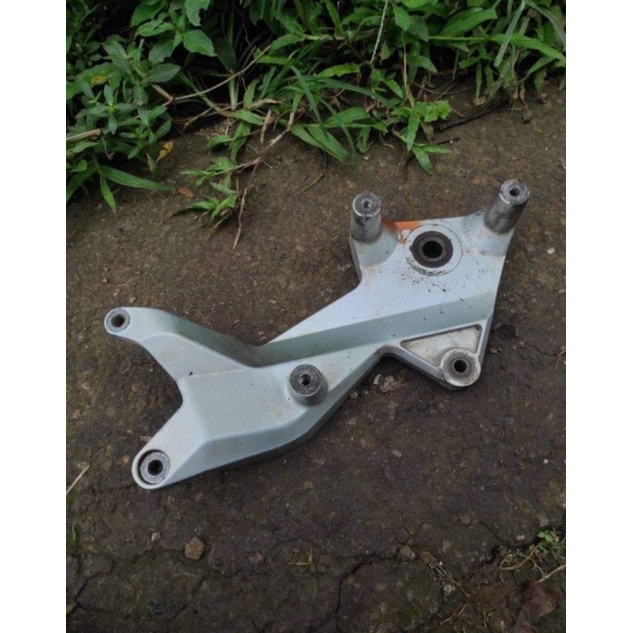 arm Suzuki skywave silver