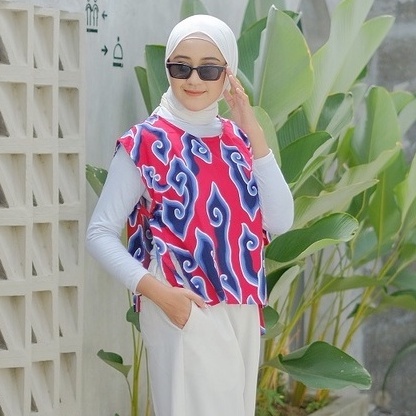 BATIK TRUSMI Atasan Wanita Vest Batik Mega Mendung Premium