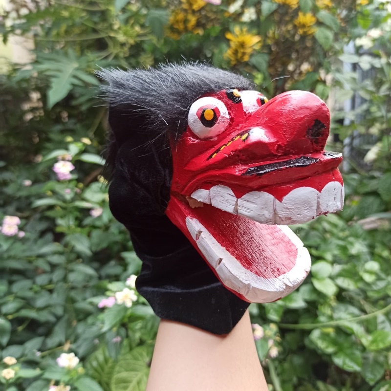 Barongan tangan anak caplokan tangan kayu