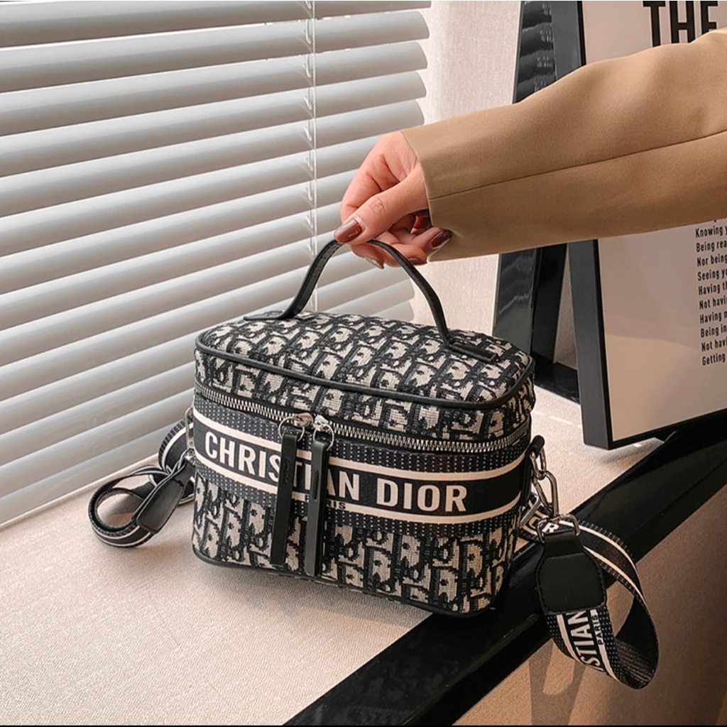 7375 DR Vanity Bag ♡Free Sarung+BubbleWrap♡