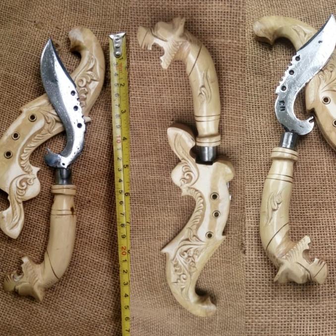 Kujang Baja Sovenir Sunda ukir macan Kayu Kopi