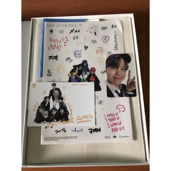 ALBUM MOTS 7 VERSI 4 PC JHOPE