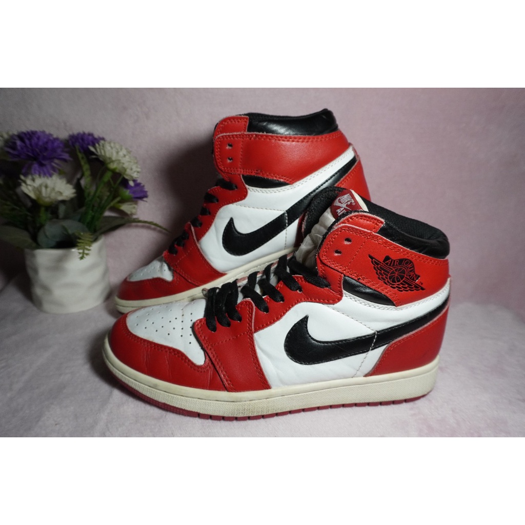 Sepatu Nike Air Jordan 1 Retro High OG Chicago Red White
