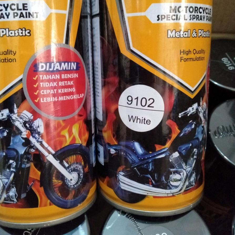 Pilok Pilox Cat Diton Premium White 9102 putih dasar putih Tahan Bensin 400cc putih glossy putih sus