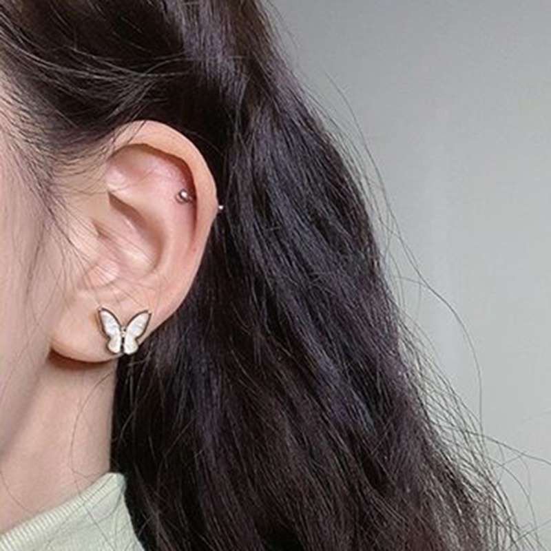 Fashion Lucu Sederhana Liar Jarum Perak Kupu-Kupu Pejantan Anting Perhiasan