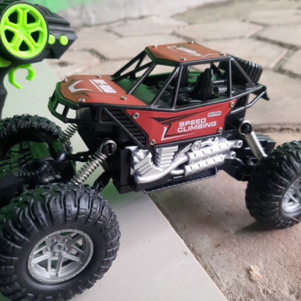 

Unik 1:18 CAR LUXURIOUS RC REMOT SPORT Berkualitas MOBIL