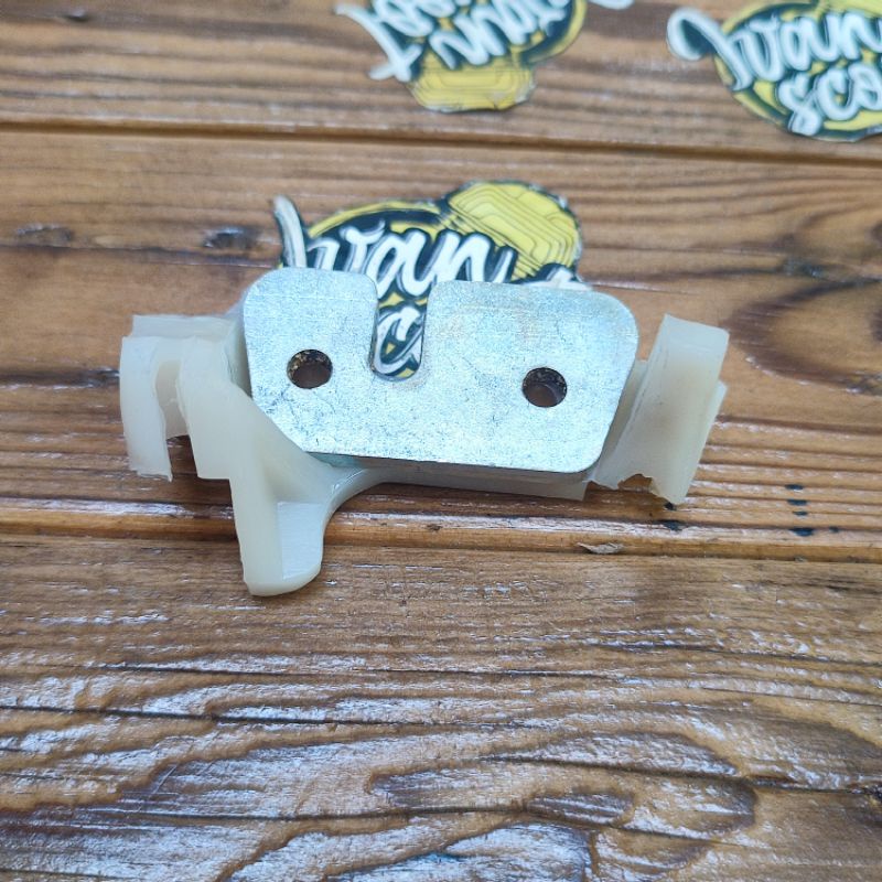 GIGI PALSU VESPA PTS TAHANAN KABEL STANG VESPA PTS SPESIAL DARLING PRIMAVERA PENAHAN KABEL VERSNELIN