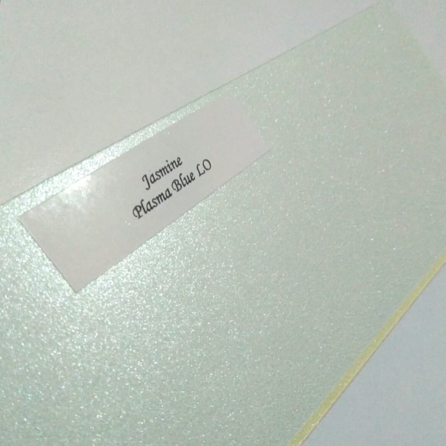 

( 50 Lembar ) Kertas Undangan / Karton Jasmine Plasma Blue 200 Gsm Folio. 21.5 cm X 33 cm