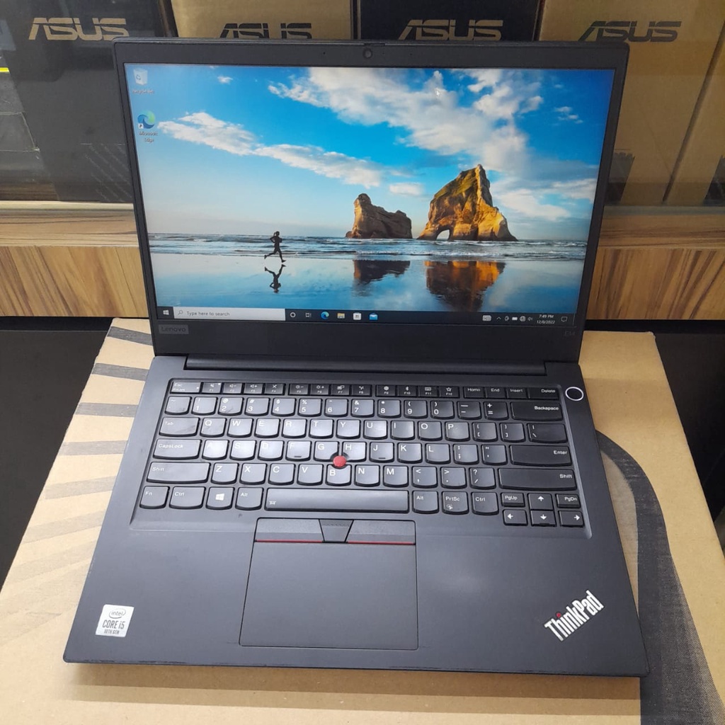 LAPTOP LEPTOP LE THINKPAD E14 TP00116A CORE I5 Gen10 SSD 256 GB + HDD 1 TB MEMORY RAM 16 GB 14 INC GENERASI BARU WINDOWS 10 SIAP PAKAI MULUS  BARU DI PAKAI BERAPA BULAN