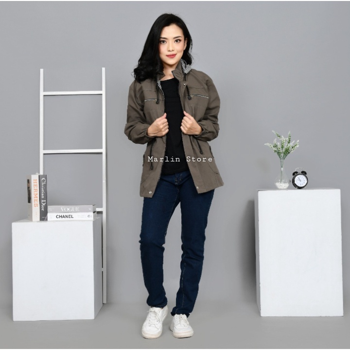 Jaket Parka Wanita Jumbo  LD 120 - Ld 130 - Ld 140 Kekinian Terbaru Bolak Kalik