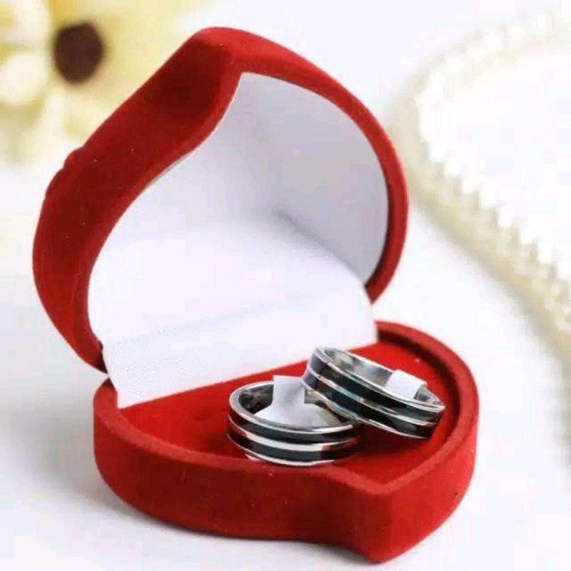 Cincin Titanium/Couple Putih List Hitam