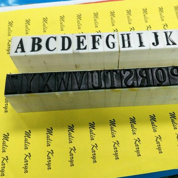 

Terlaris Stempel Huruf A sd Z 18 mm printing kit Termurah