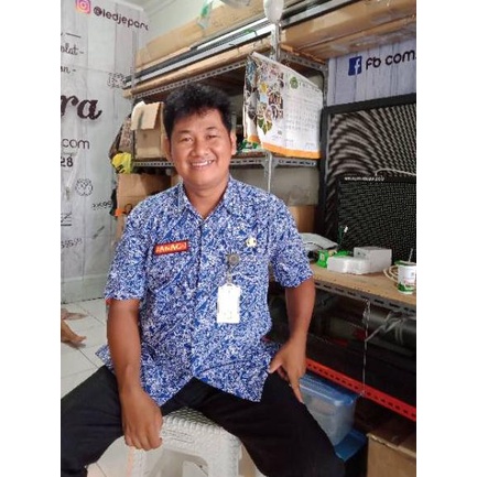 Modern.. PAPAN NAMA LED RUNNING TEXT MINI TULISAN BERJALAN MINIATUR NAMETAG LED BADGE RUNNING TEXT M